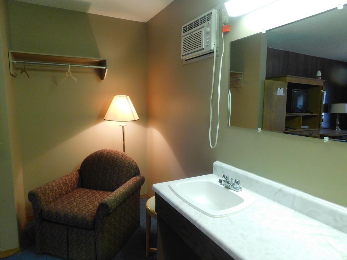 Keystone Resort Kenora Bagian luar foto